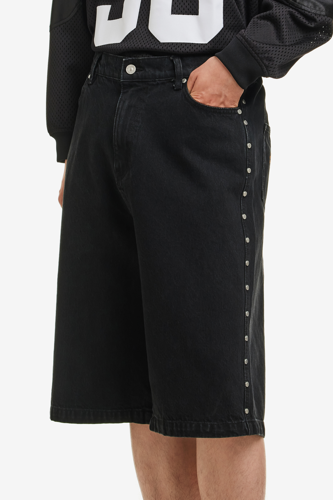 STUDDED WIDE SHORTS-AFB-144000 | 웍스아웃