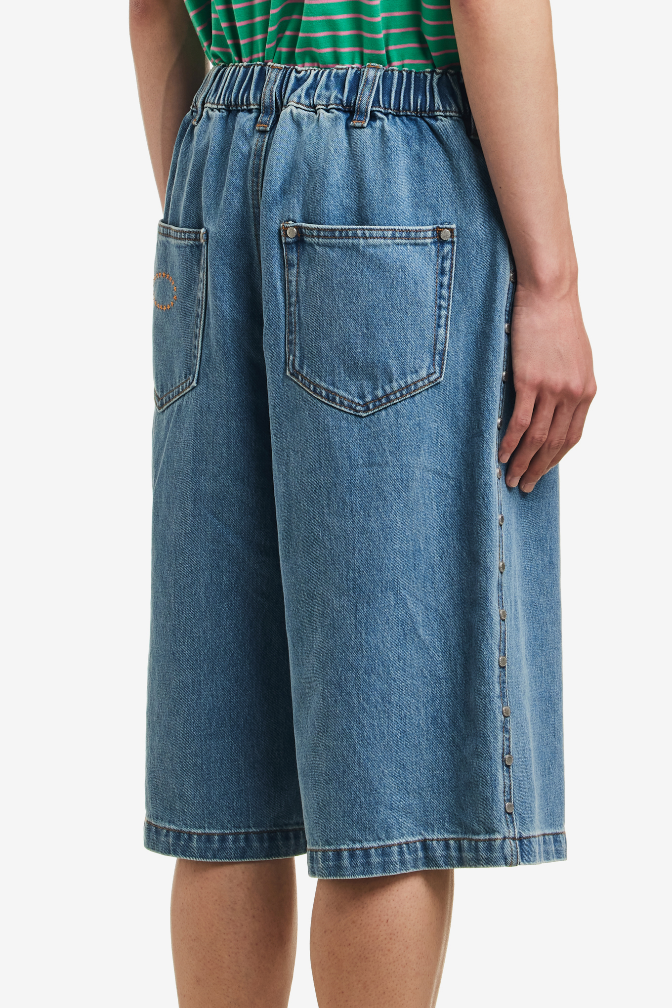 STUDDED WIDE SHORTS-AFB-144000 | 웍스아웃