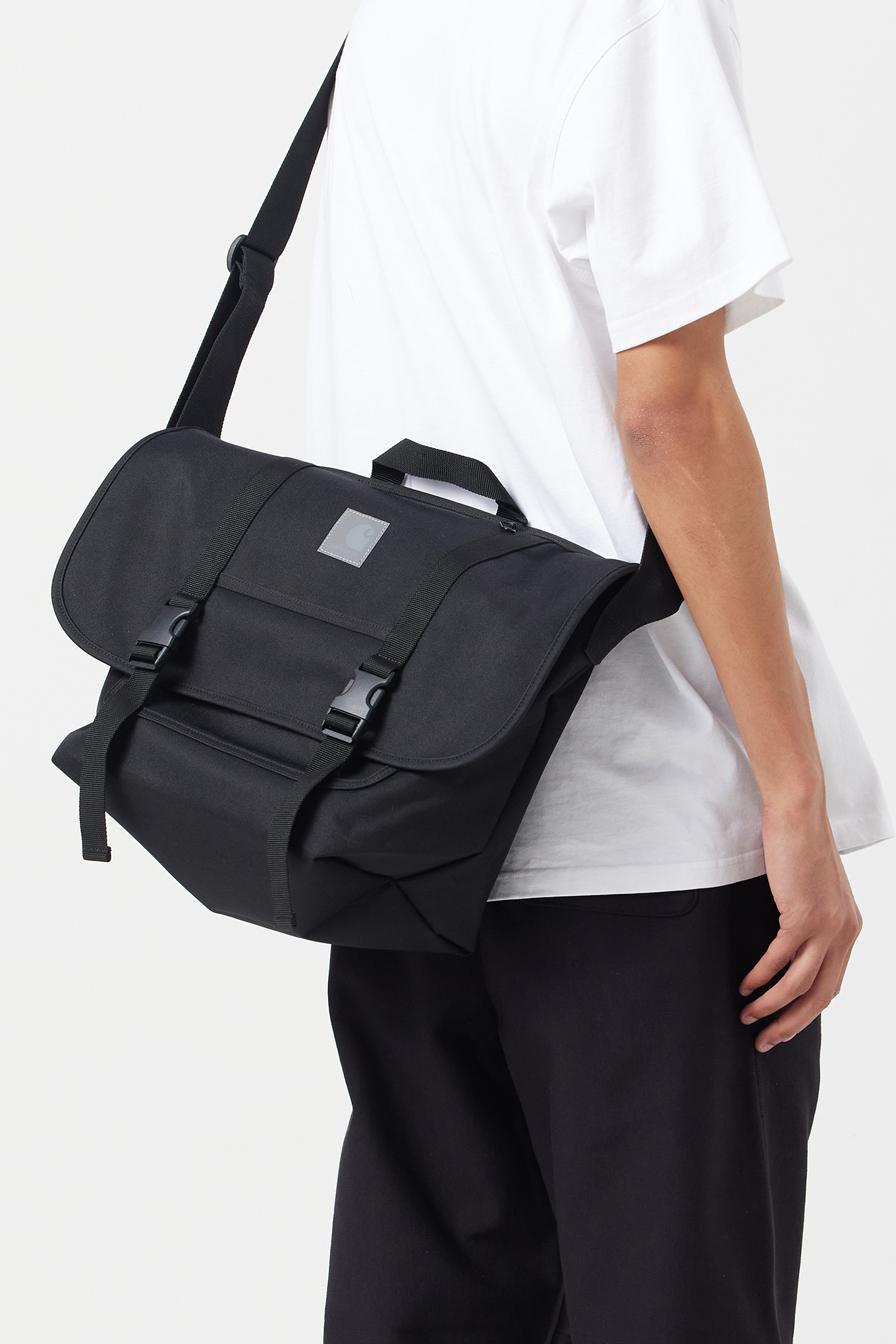 REFLECTIVE PARCEL BAG-CARHARTT WIP-123000 | 웍스아웃