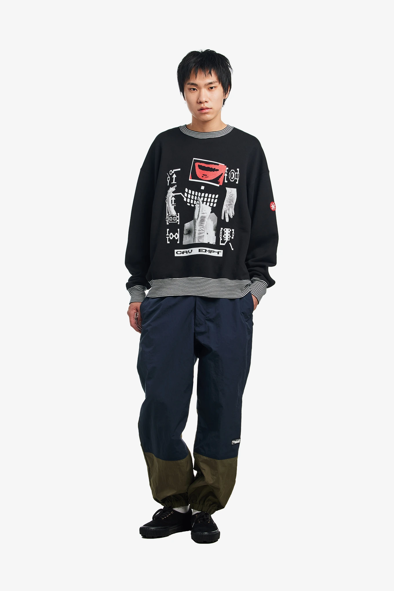LIPS DISPLAY CREW NECK-CAV EMPT-145000 | 웍스아웃