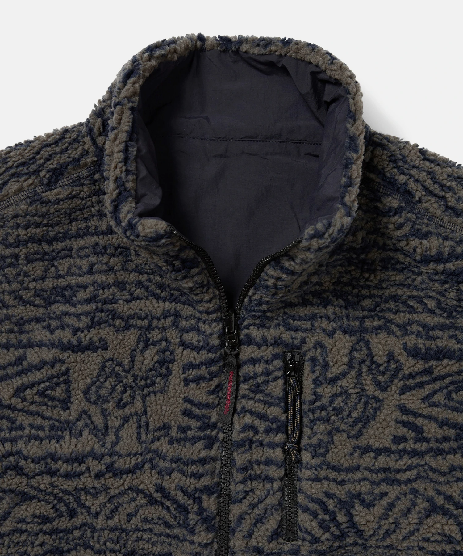zoomed-item