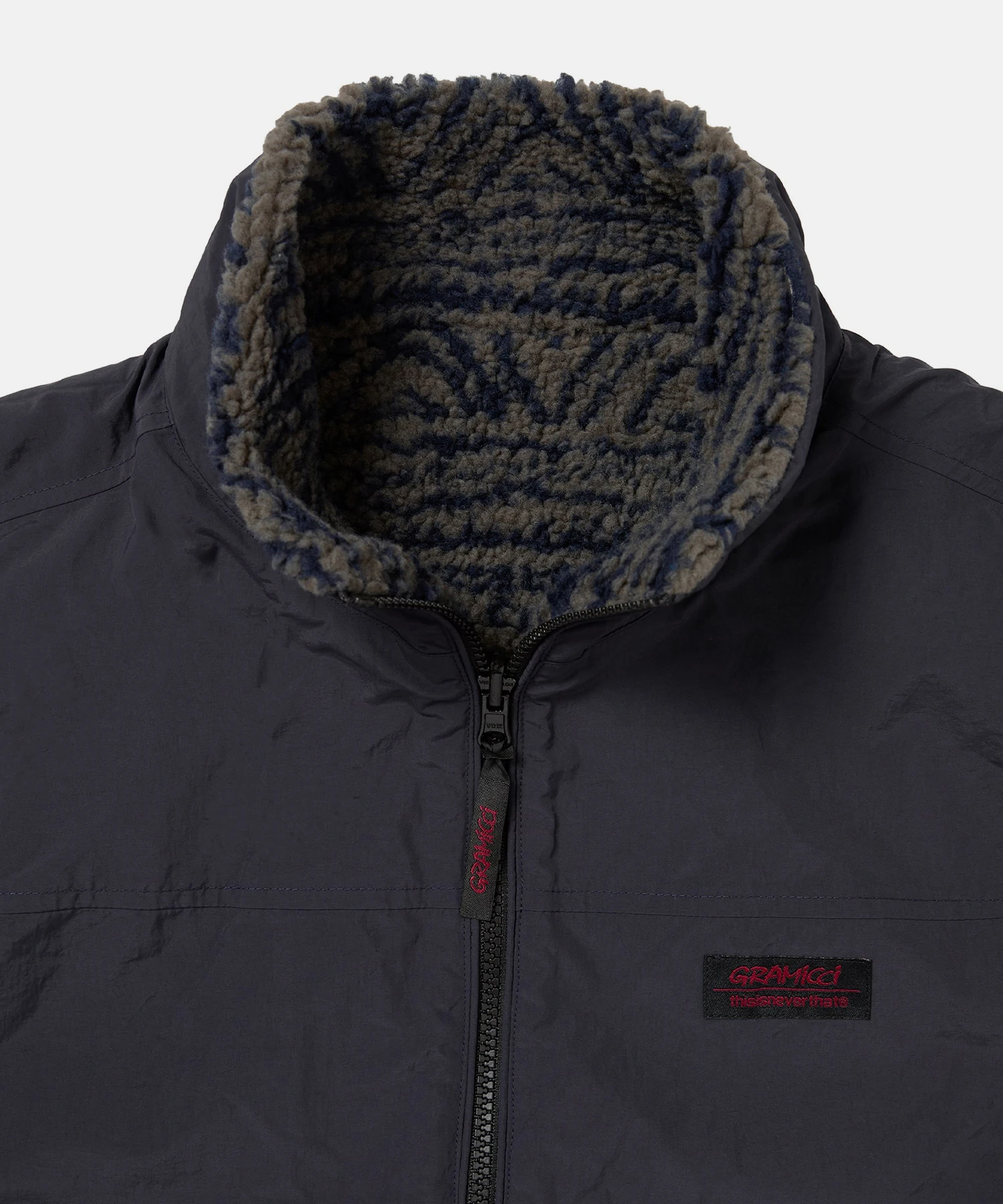 zoomed-item