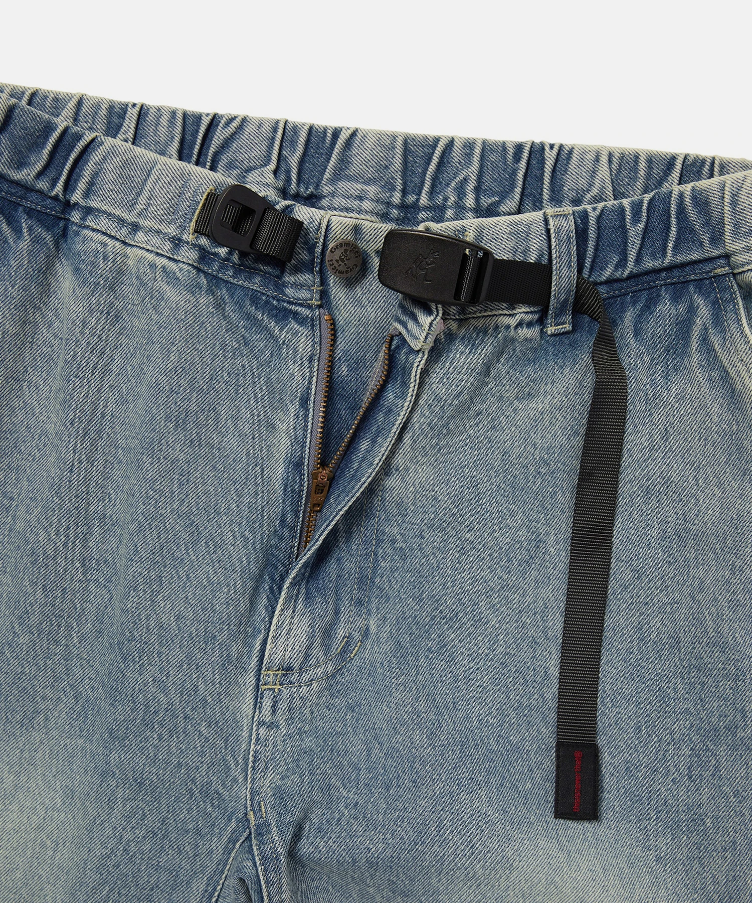 zoomed-item