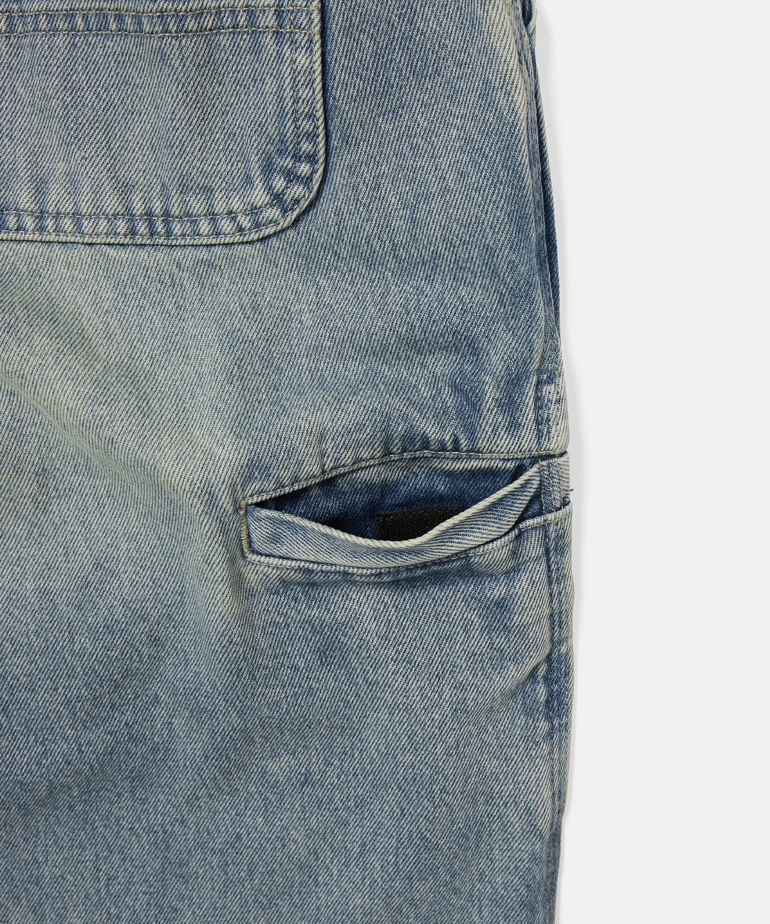 zoomed-item