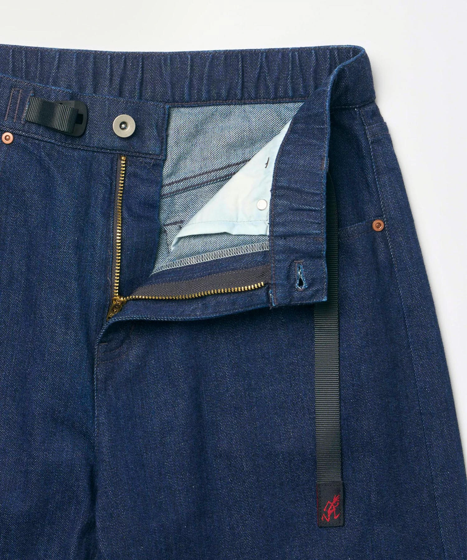 zoomed-item