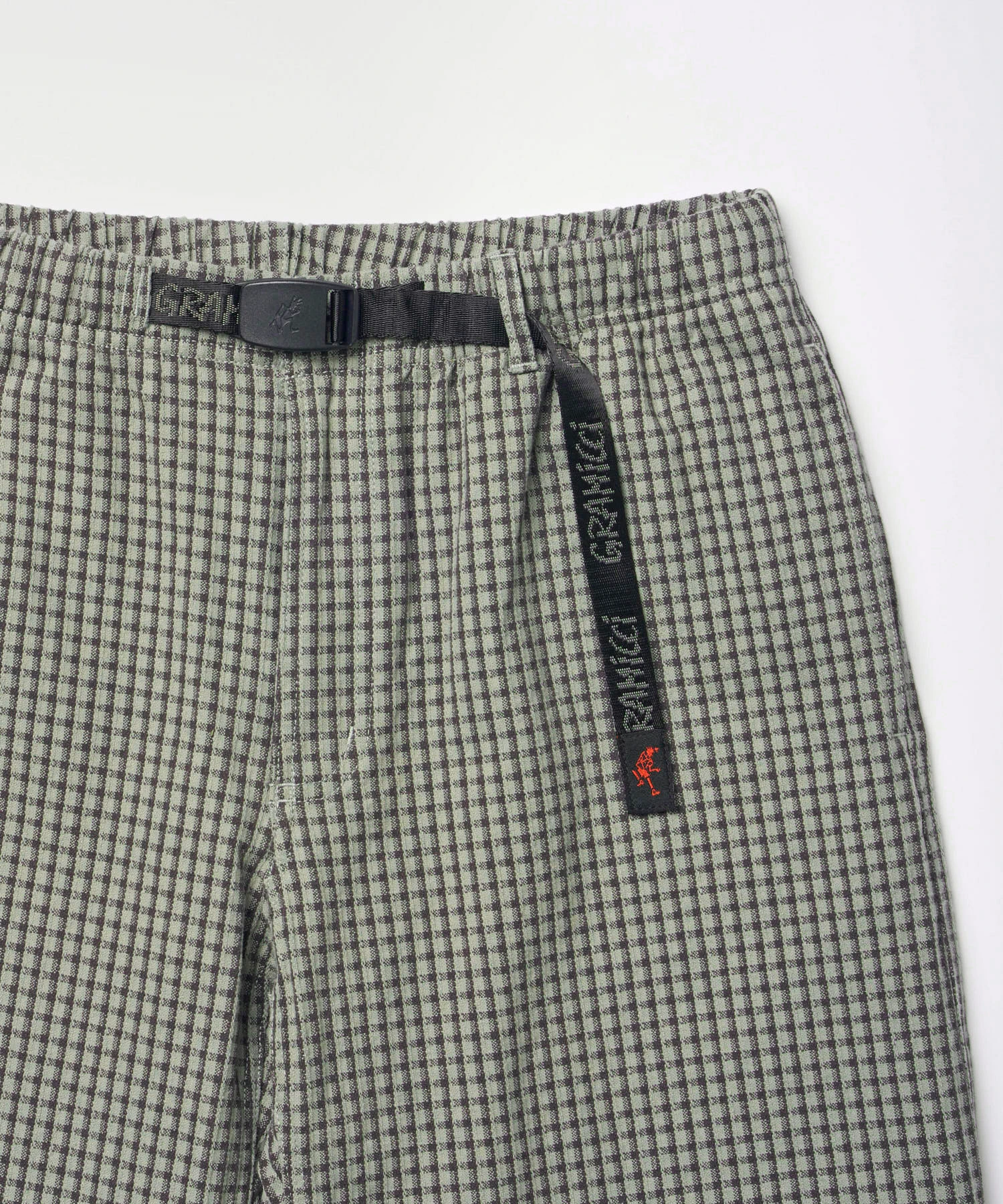zoomed-item