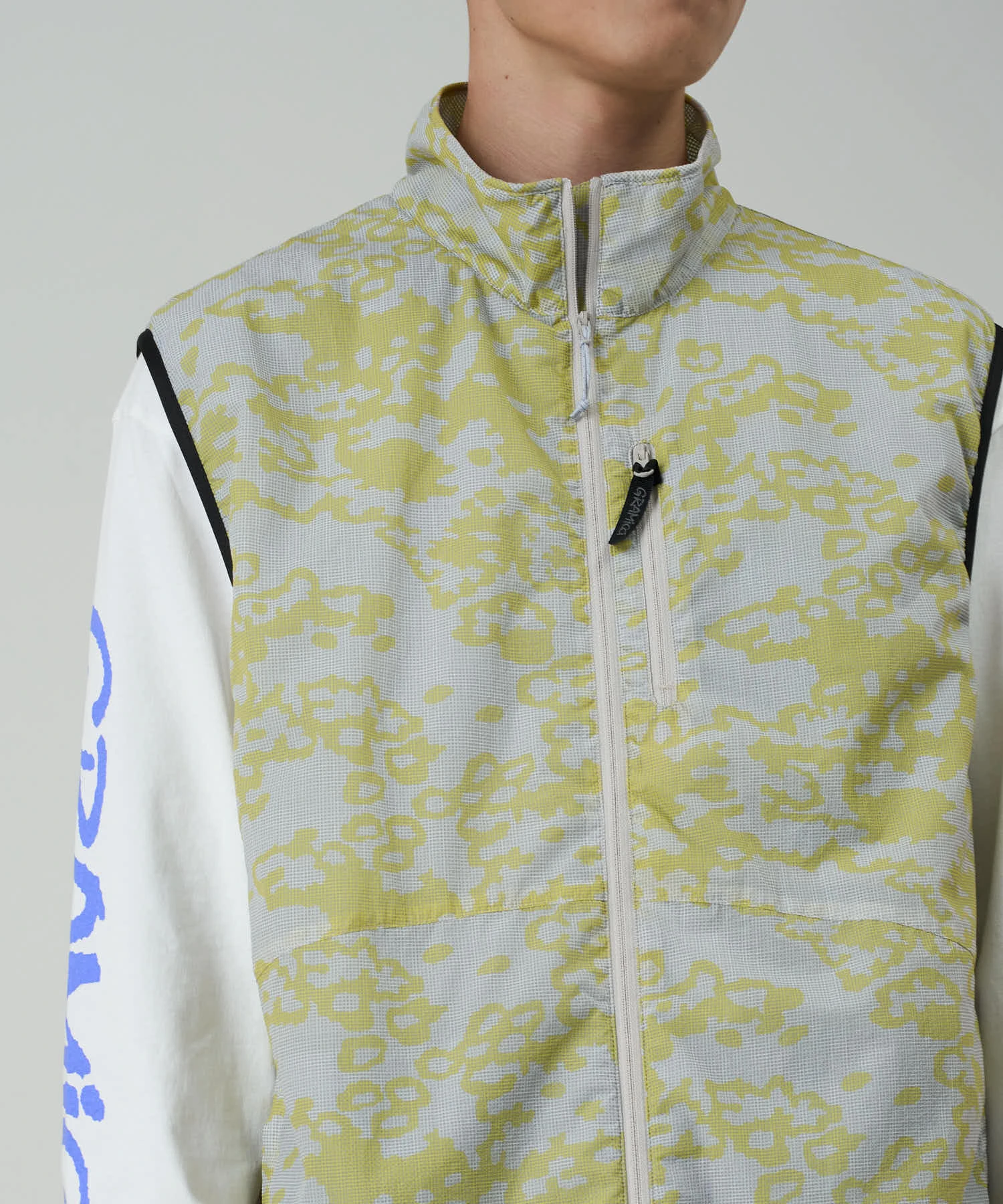 zoomed-item