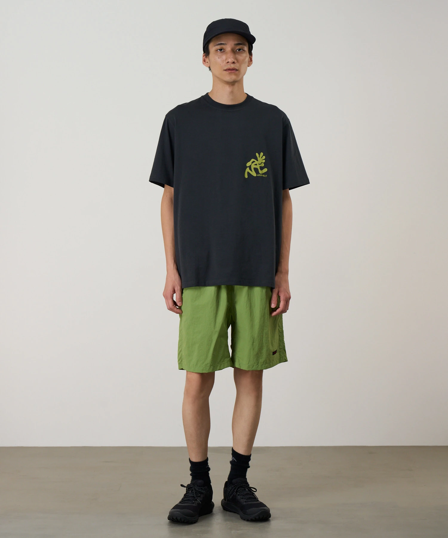 zoomed-item