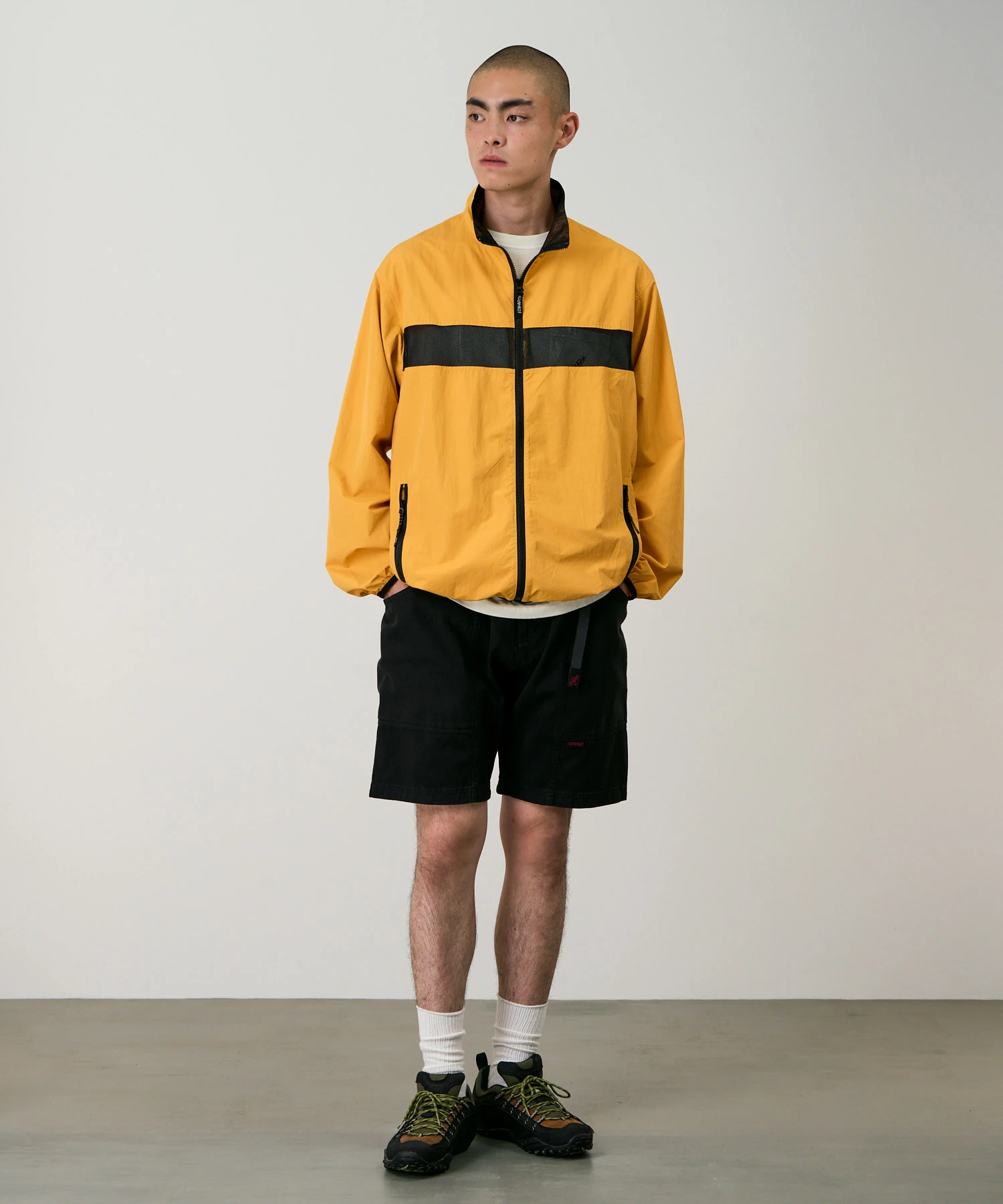 zoomed-item