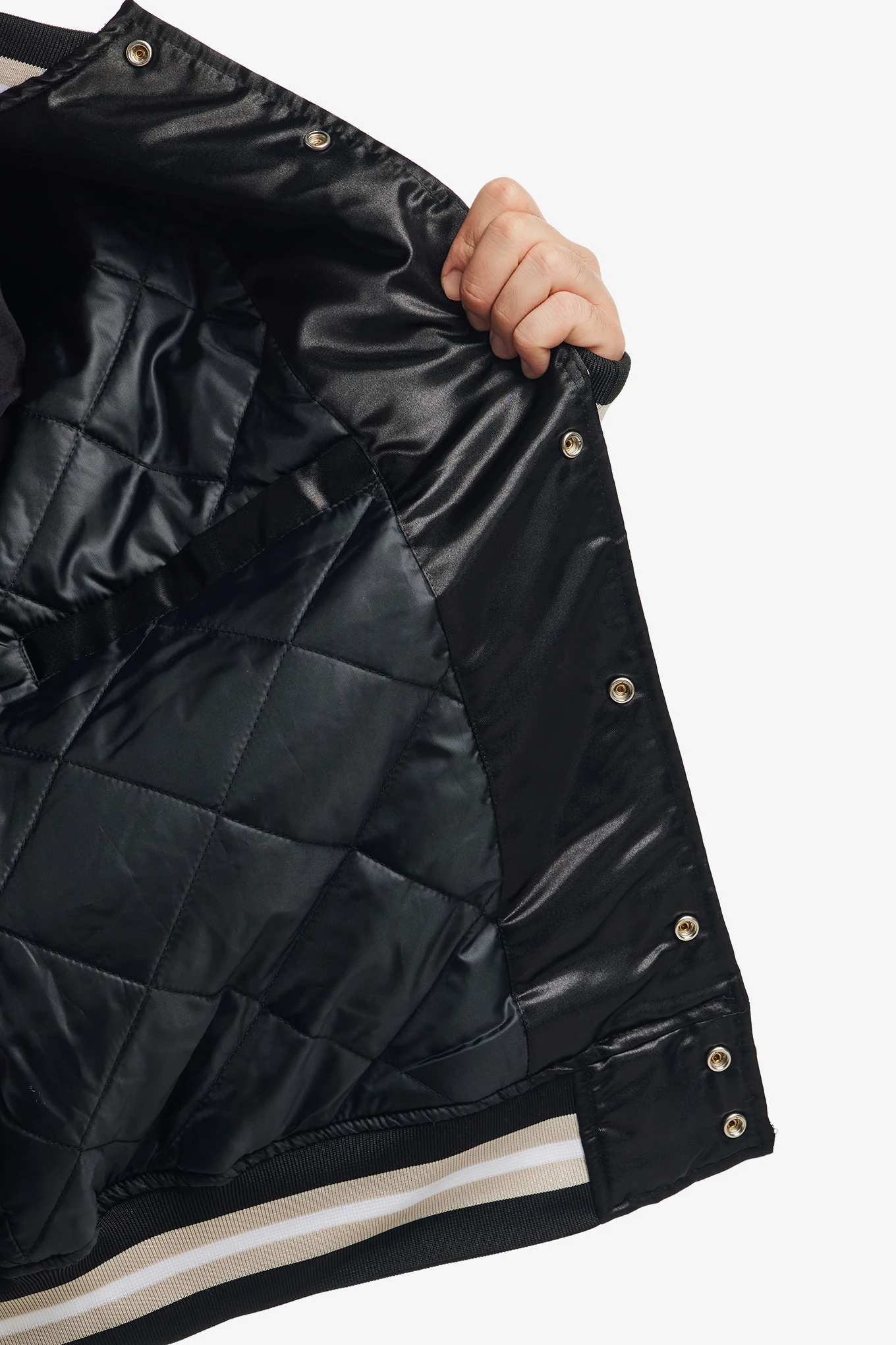 SCRIPT LOGO SATIN VARSITY JACKET-PATTA-190000 | 웍스아웃
