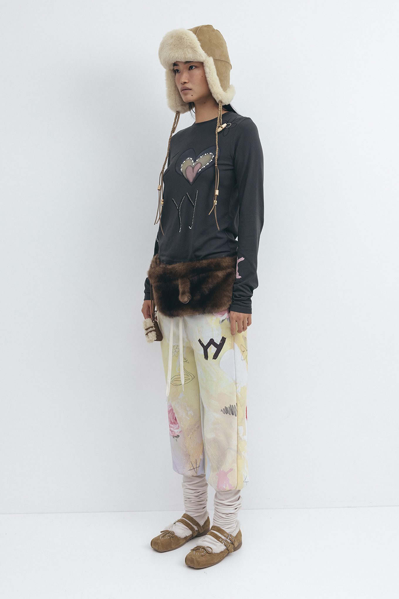 BEADED I LOVE YY TEE-OPEN YY-96600 | 웍스아웃