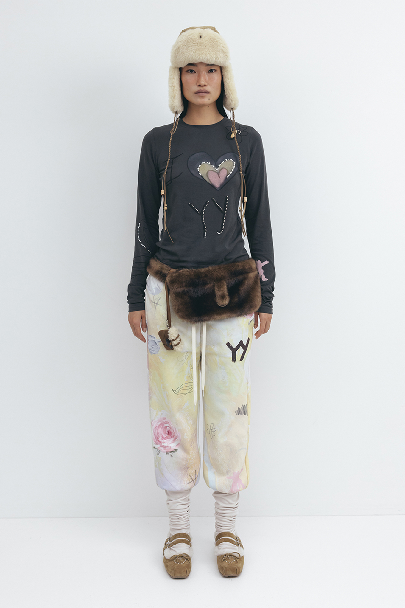 BEADED I LOVE YY TEE-OPEN YY-96600 | 웍스아웃
